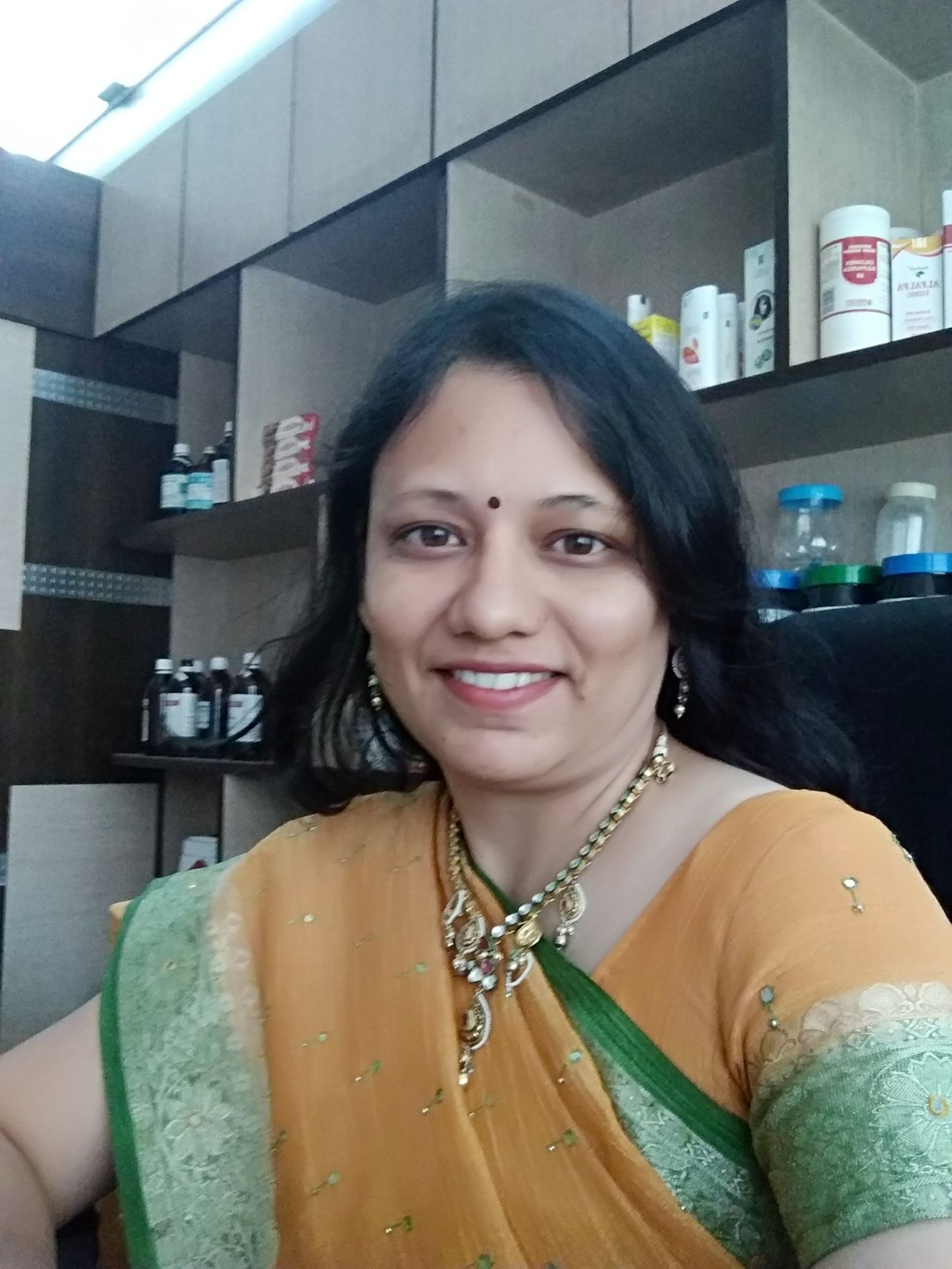 Dr. Madhuri Bhatt - Homeopathy Doctor, Ahmedabad