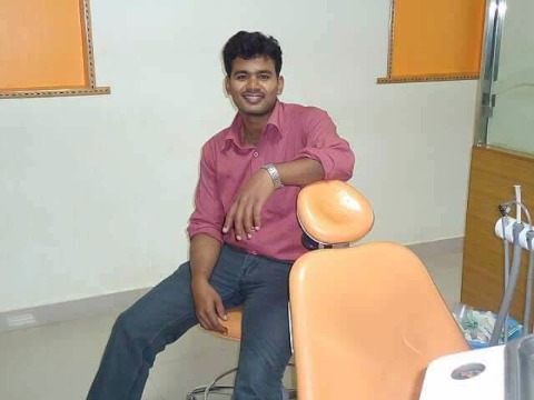 Dr. Raghavendra N - Dentist, Bangalore