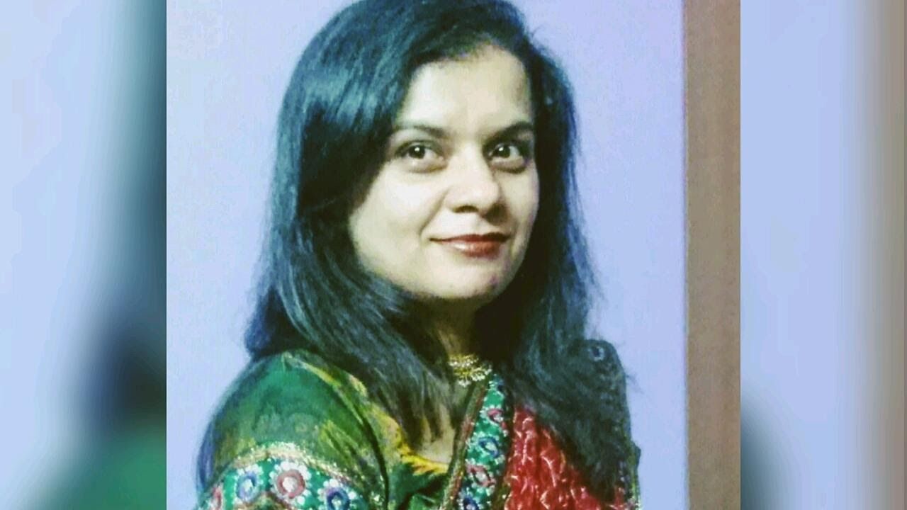 Dr.Farah Khan Khan - Dentist, Gurgaon