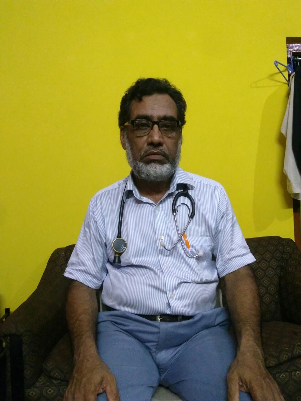 Dr. A.K. Khan - Homeopathy Doctor, calcutta