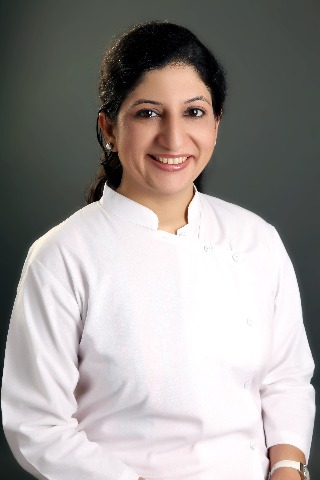 Dr. Ruchika Sood - Dentist, Mumbai