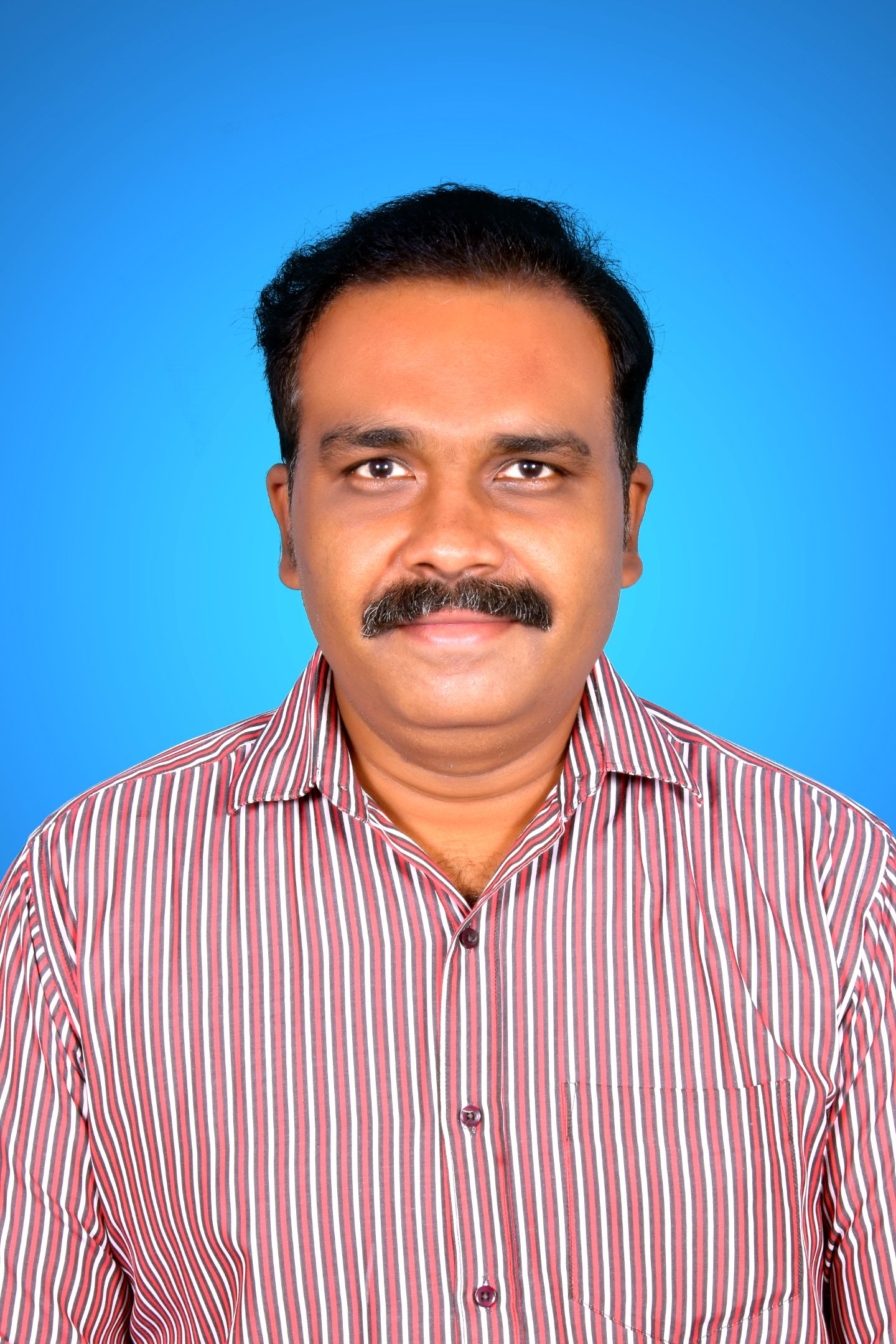 Dr.DannyDevasy - Ayurvedic Doctor, Madurai
