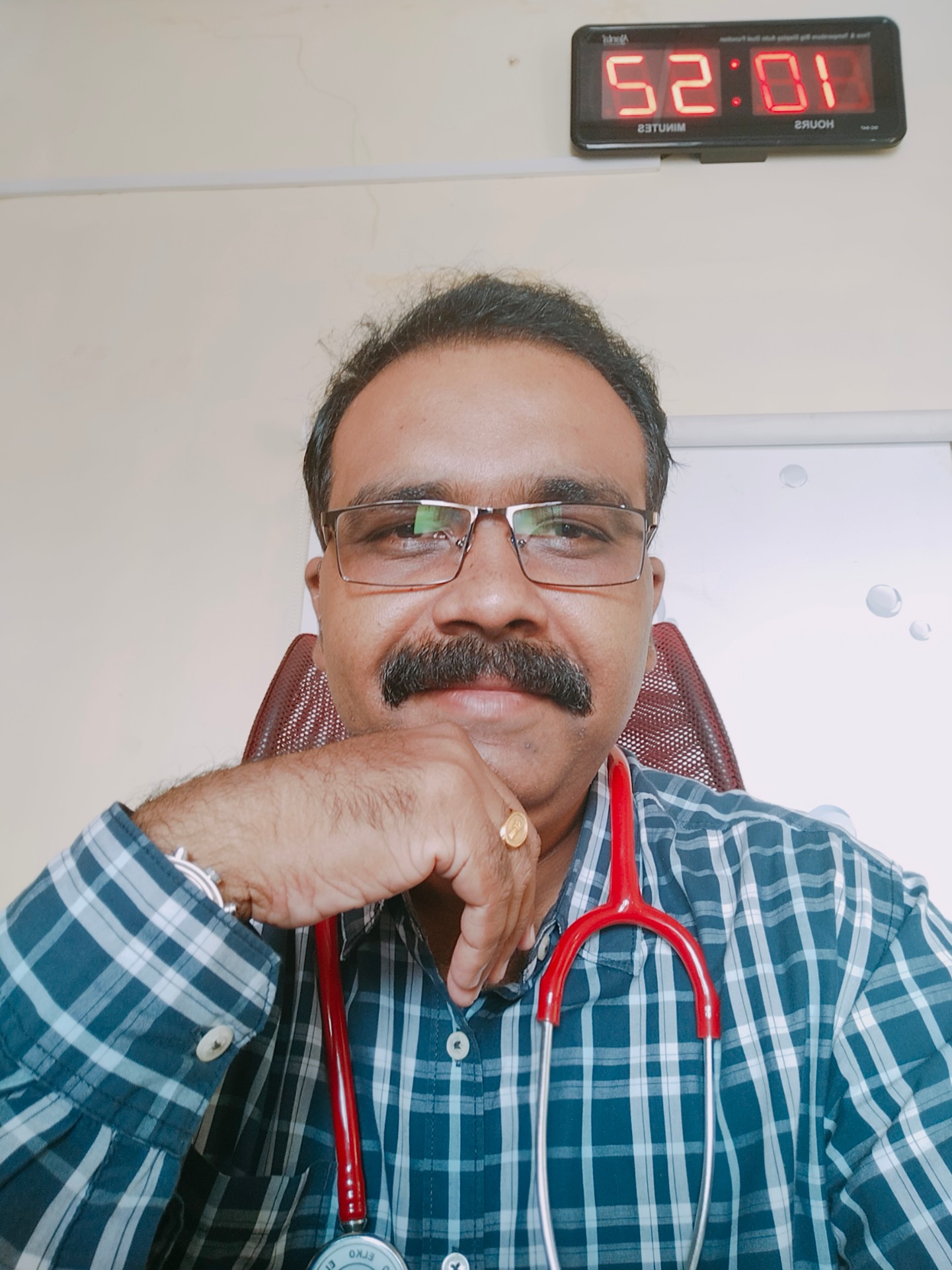 Dr.Danny Devasy - Ayurvedic Doctor, Madurai