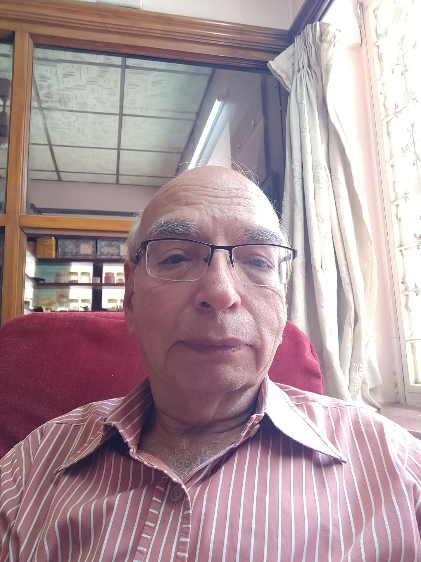 Dr.V R Tindwani - General Physician, Ahmedabad