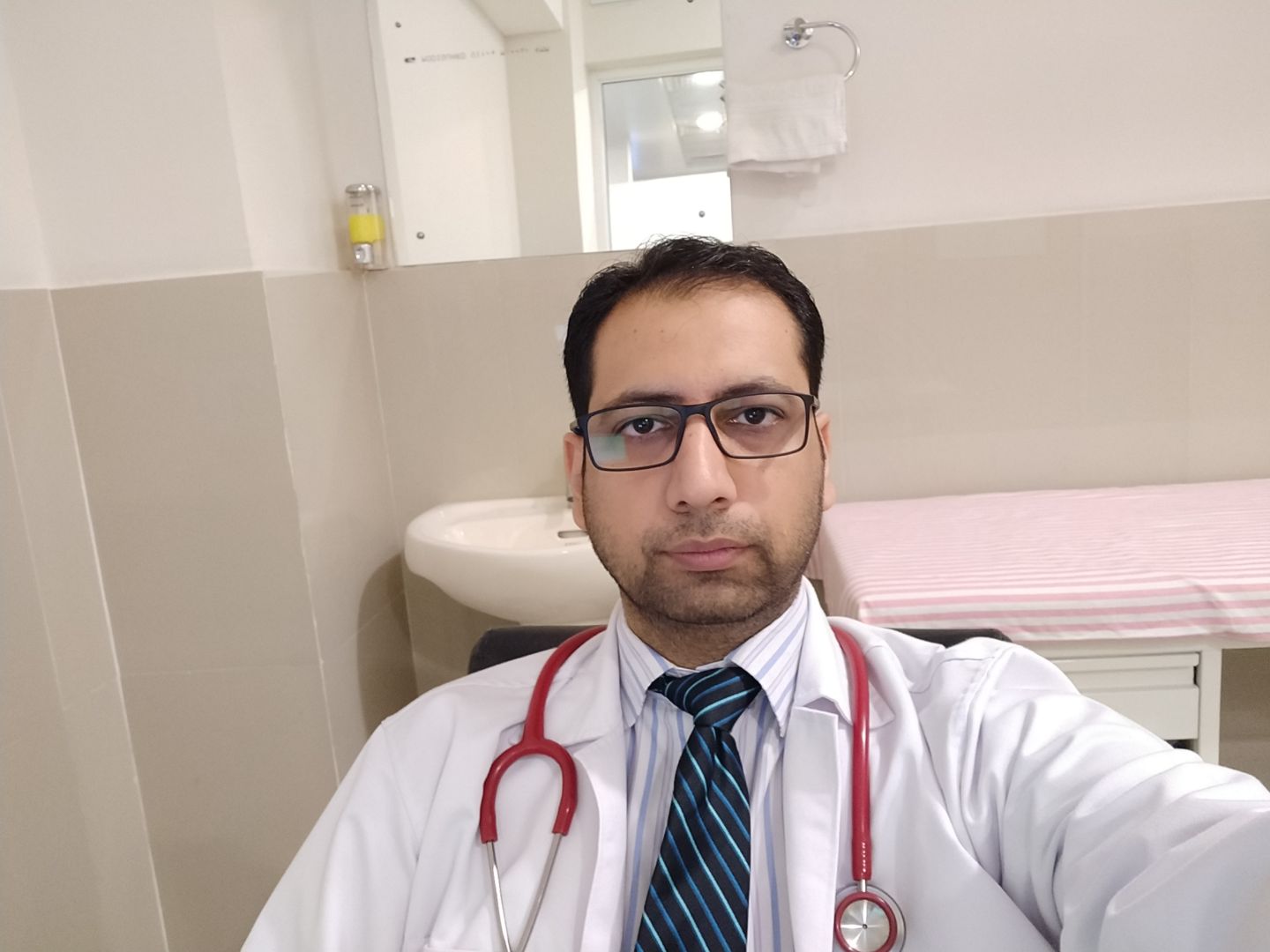 Dr. Ketan Dang - Oncologist, Mohali