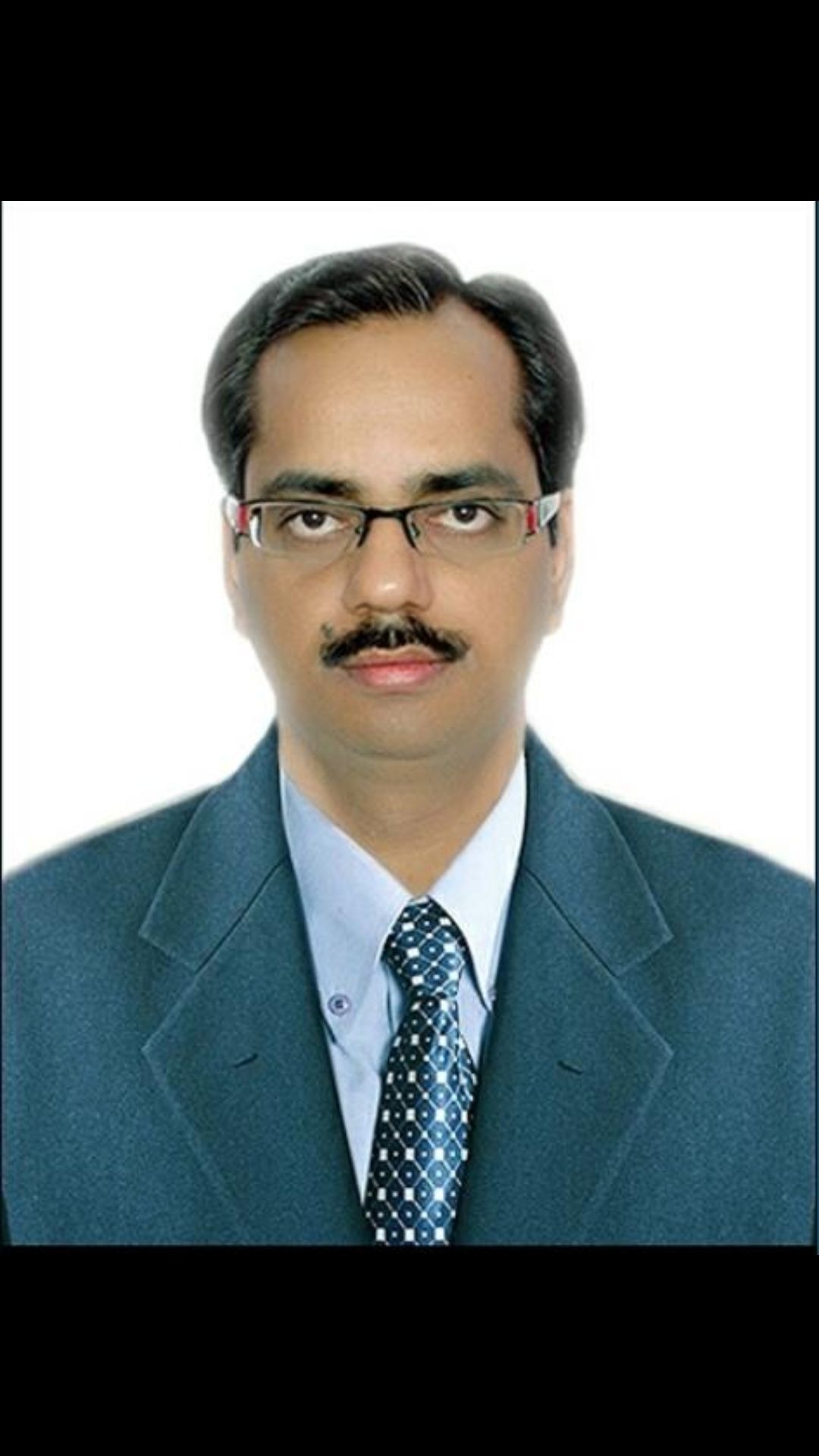 Dr.Vinod Pandey - Ayurvedic Doctor, Mumbai