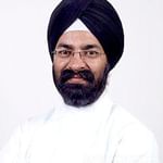 Dr.Guneet Gogia - Dentist, Gurgaon