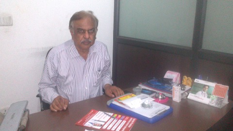Dr. Suresh Bansal - Orthopedic Doctor, Delhi