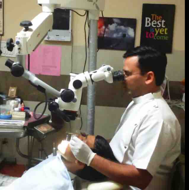 Dr. (Prof) Rachit Walia - Dentist, Delhi
