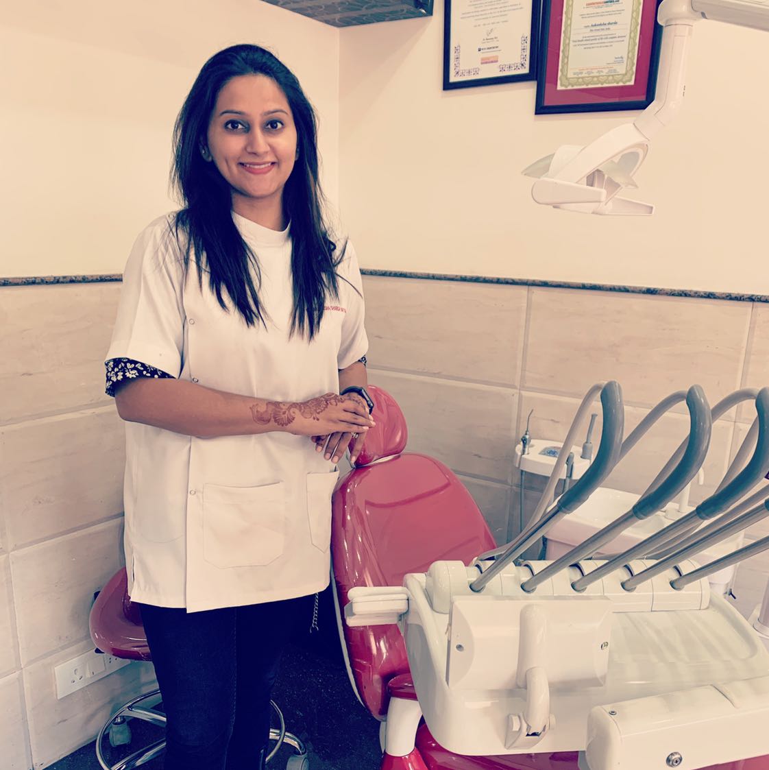 Dr. Akankssha Sharda - Dentist, Chandigarh