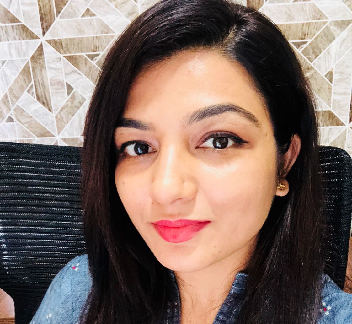 Dr.Komal Unadkat - Gynaecologist, Bangalore