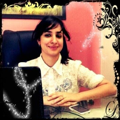 Dr.Neha Moudgil - Dentist, New Delhi