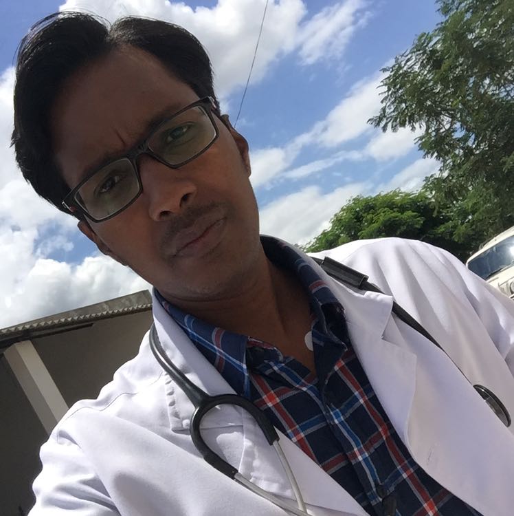 Dr.Praveen Puttiboyina - Pediatrician, Guntur