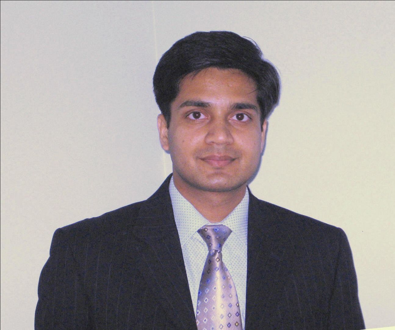 Dr. Akhil Agarwal - Dentist, Lucknow