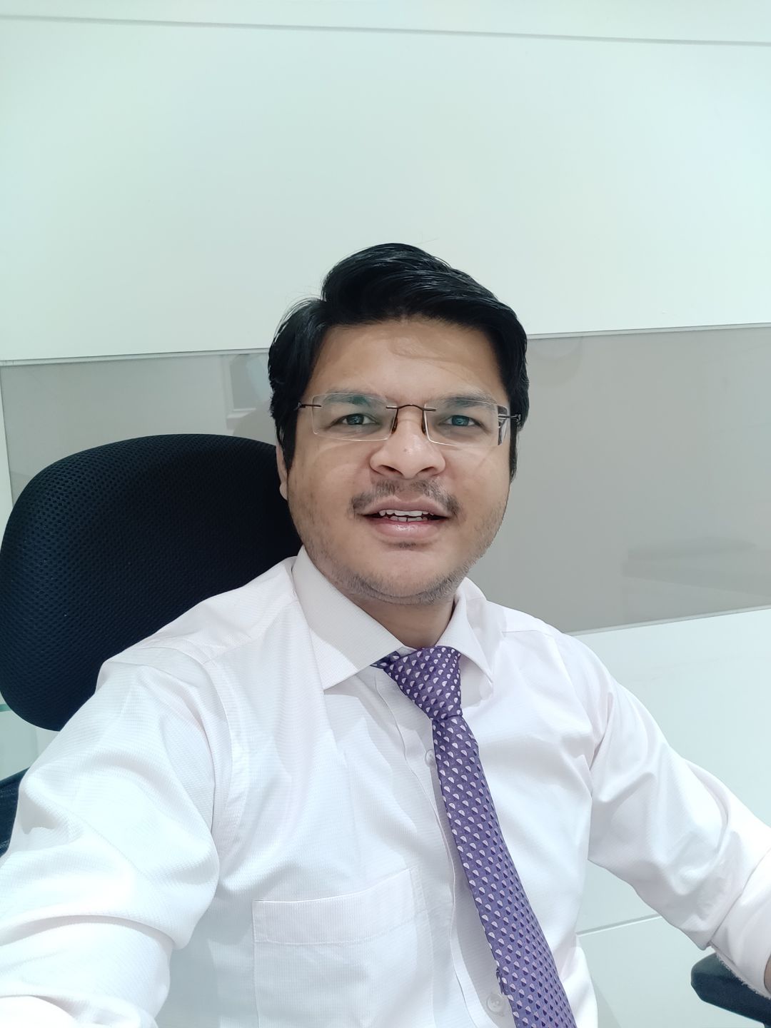 Dr.Abhijeet More - Internal Medicine Specialist, Nashik