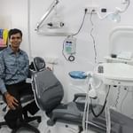 Dr.DevenDabholkar - Dentist, Mumbai