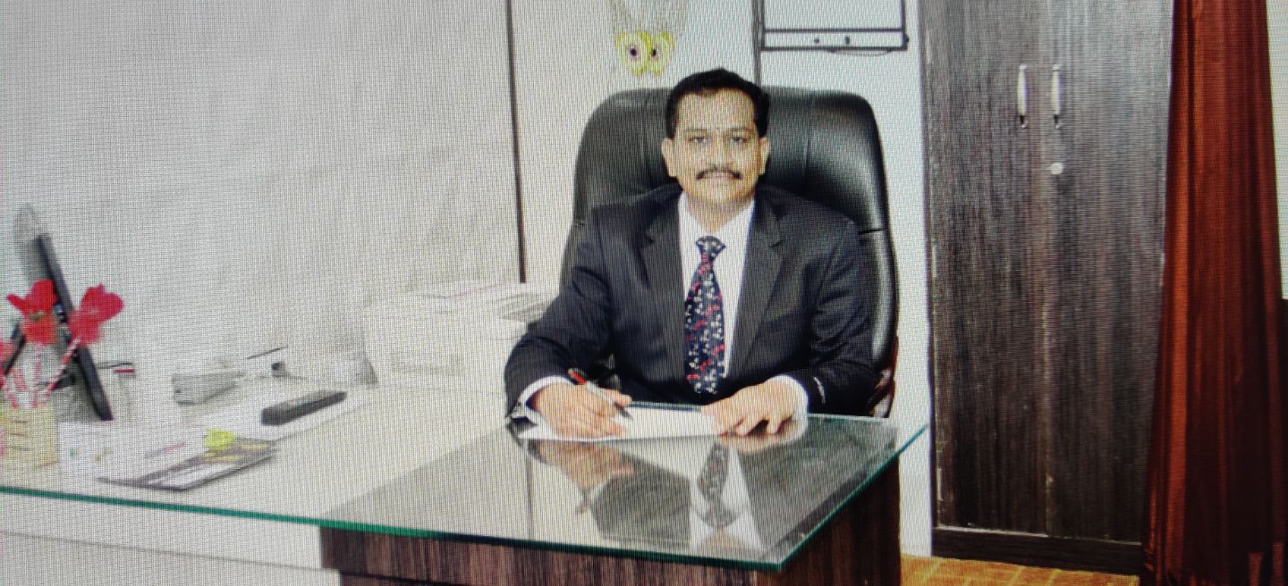 Dr.R Murali - Cosmetic/Plastic Surgeon, Chennai