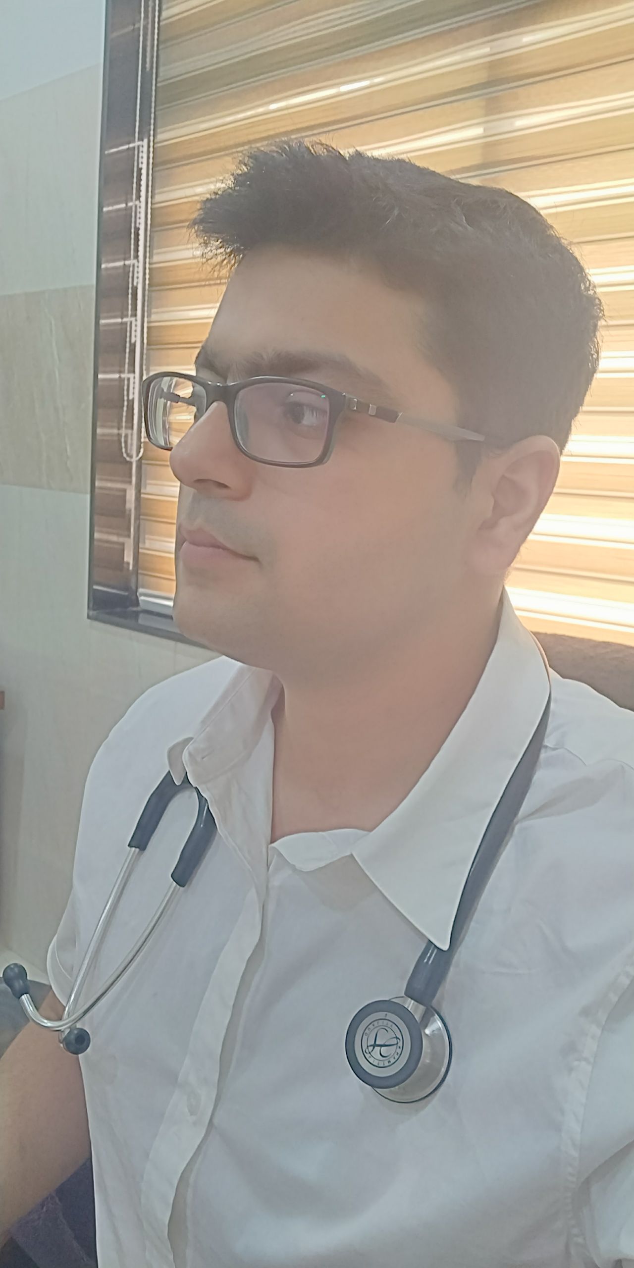Dr.Himanshu Yadav - Cardiologist, Agra