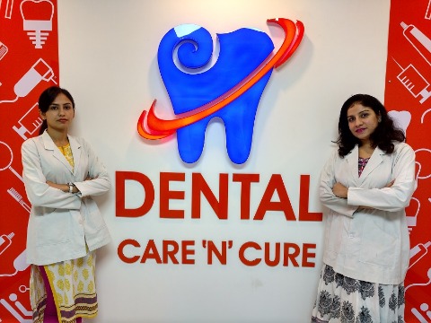 Dr.MansiArora - Dentist, New Delhi