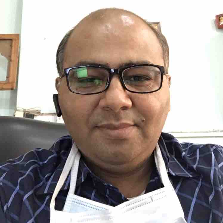 Dr.Sandeep Kumar Lochab - Dentist, Moradabad