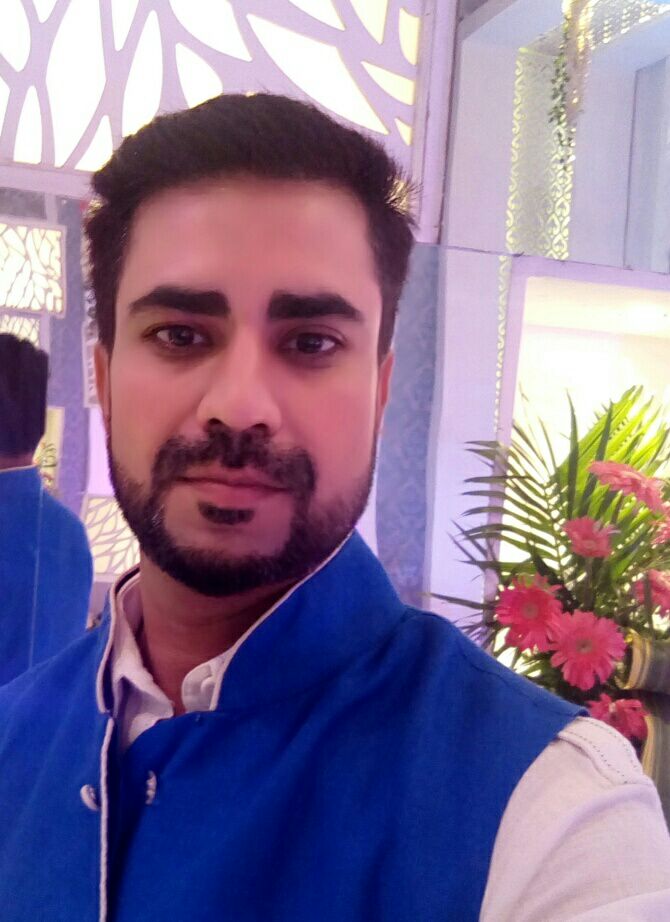 Dr.Amit Yadav - Dentist, Gurgaon