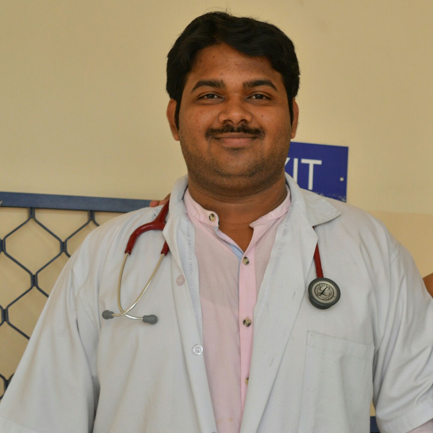 Dr.Yogesh Edge - Internal Medicine Specialist, Sangli
