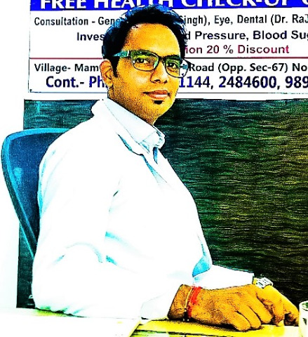 Dr.RajeshBhaskar - Dentist, noida