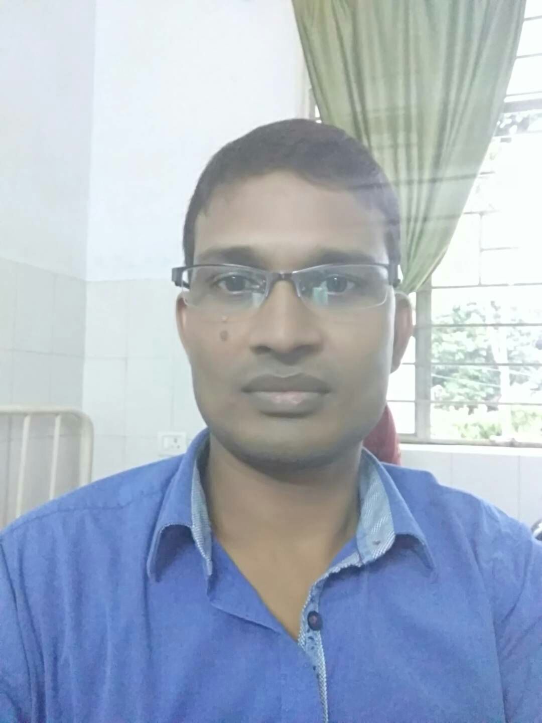 Dr.Taslim Akhtar - Dentist, Katihar