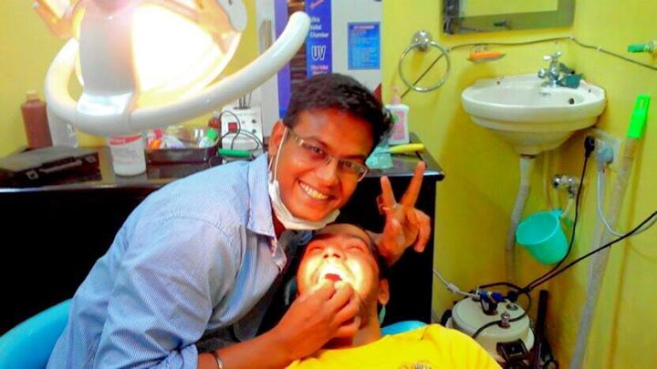 Dr.Vineet KumarSingh - Dentist, Delhi