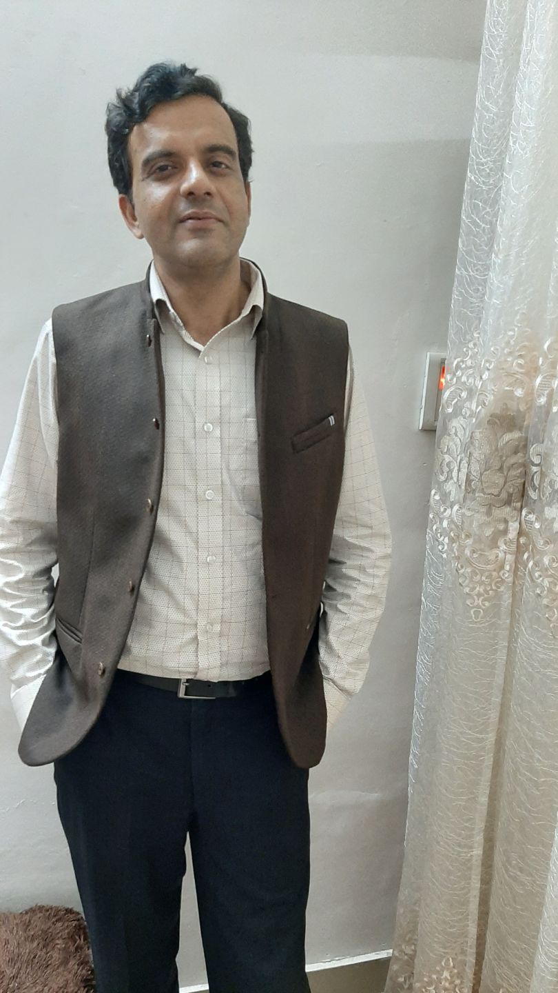 Dr.Munish Arora - Pediatrician, Amritsar
