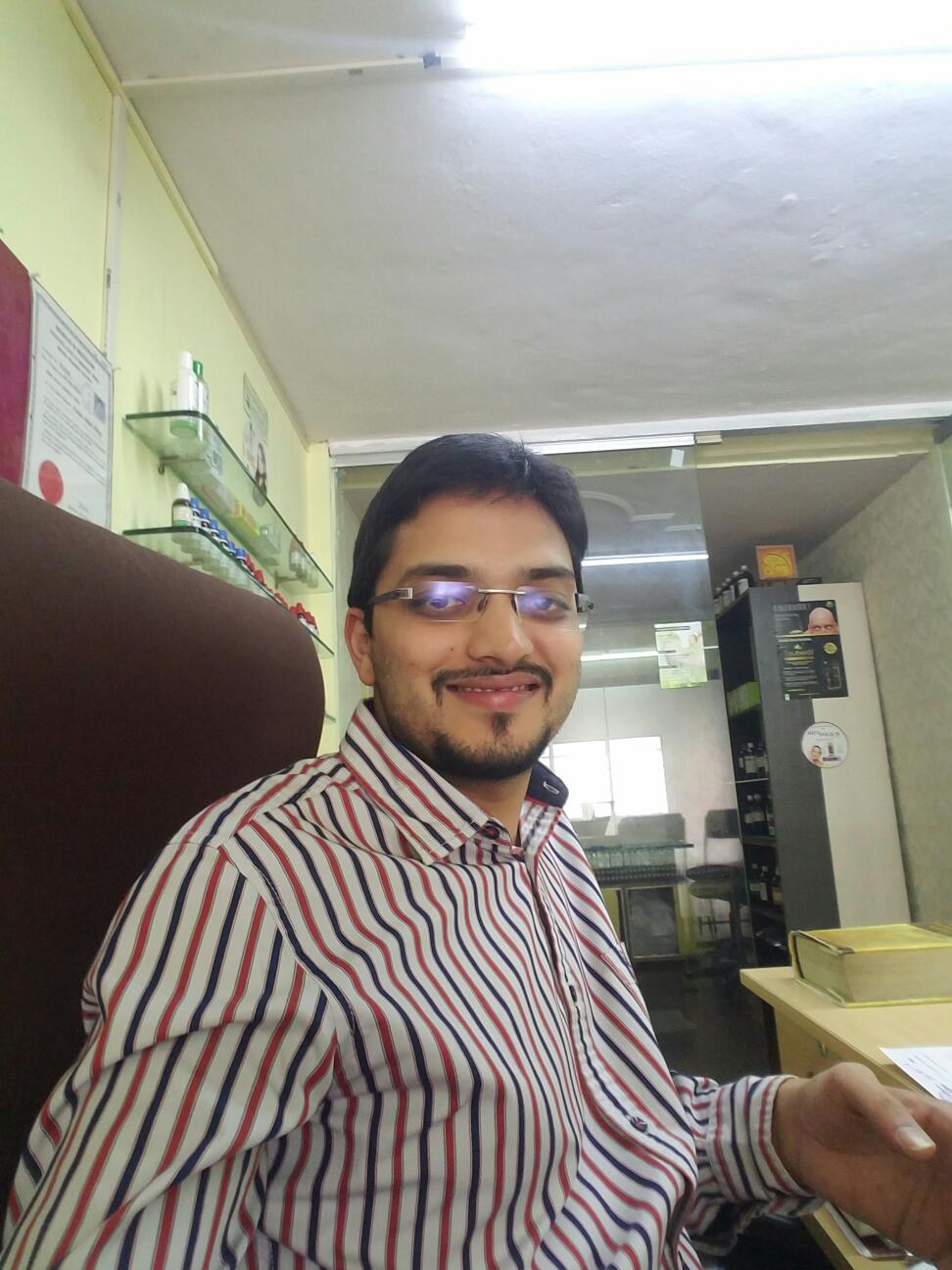 Dr.Vishal Nahar - Homeopathy Doctor, Pune