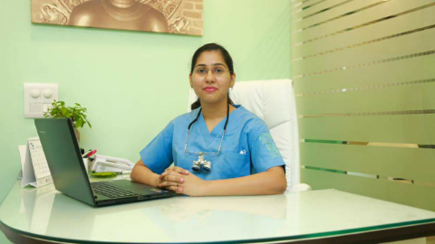 Dr.NidhiGautam - Dentist, New Delhi