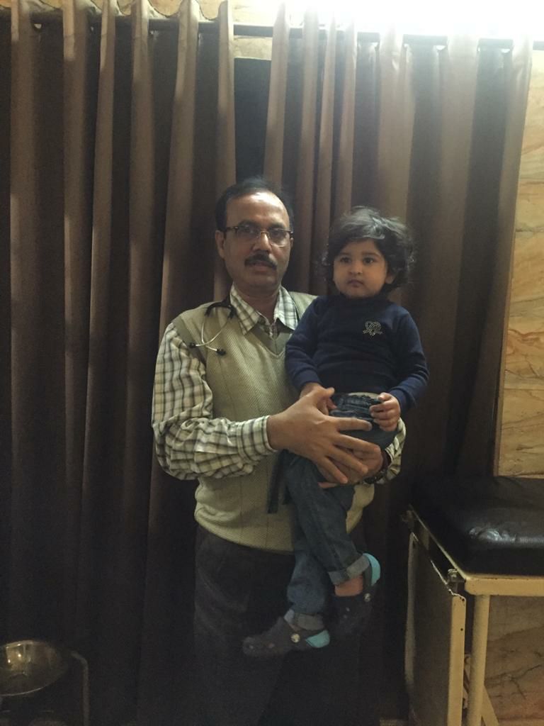 Dr.Arun Saxena - Pediatrician, Lucknow