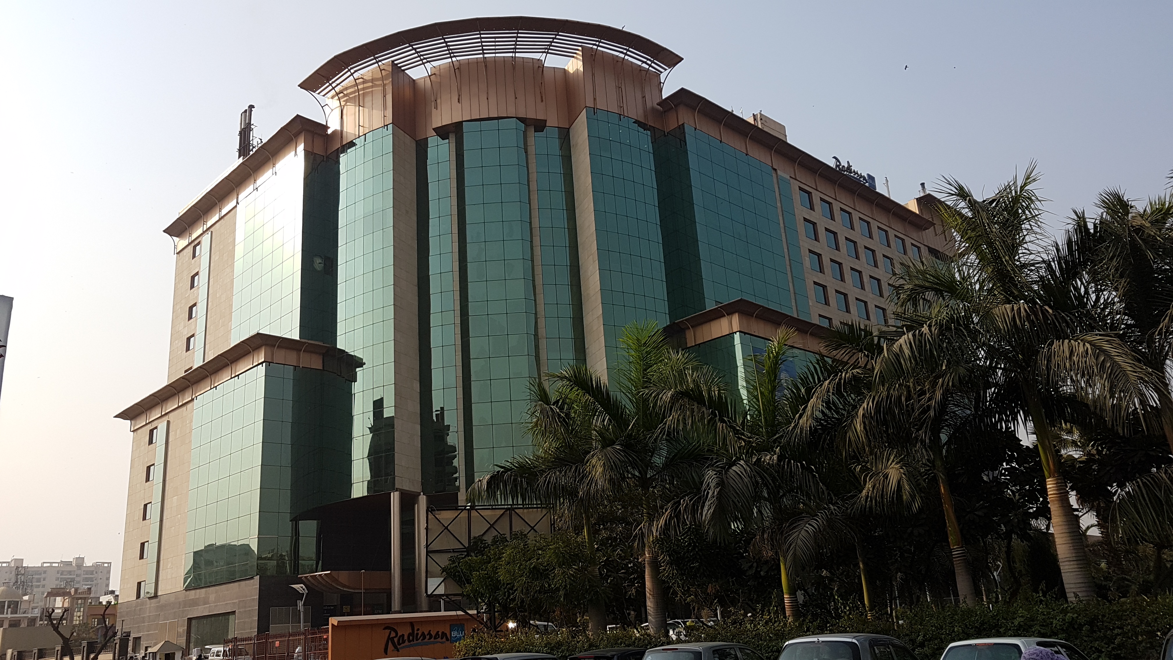 Shroff Eye Centre In Kaushambi Best Eye Hospital In Ghaziabad Book Instant Appointment At shroff eye centre, we have a dedicated team of eye specialists committed to provide you with the best possible care, to protect your vision. shroff eye centre in kaushambi best