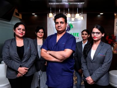 Dermalife Clinic in Green Park, Delhi - Book Appointment, View Contact  Number, Feedbacks, Address | Dr. Gaurav Garg