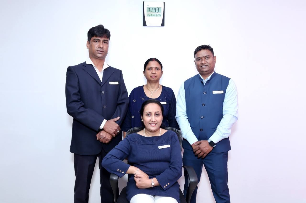 Dr. Rajeev Agarwal Image 2
