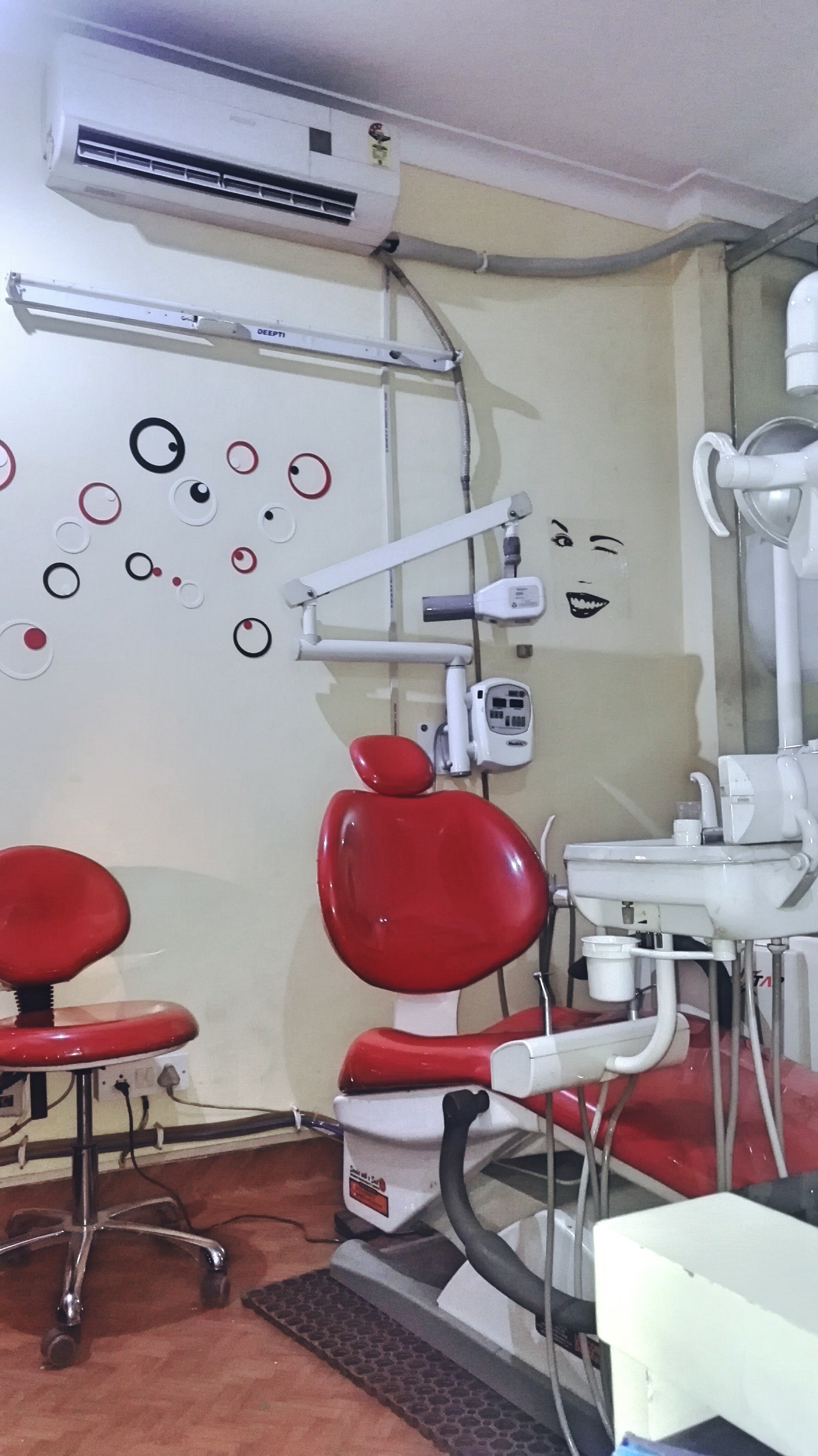 Smile On Dental Clinic Image 9