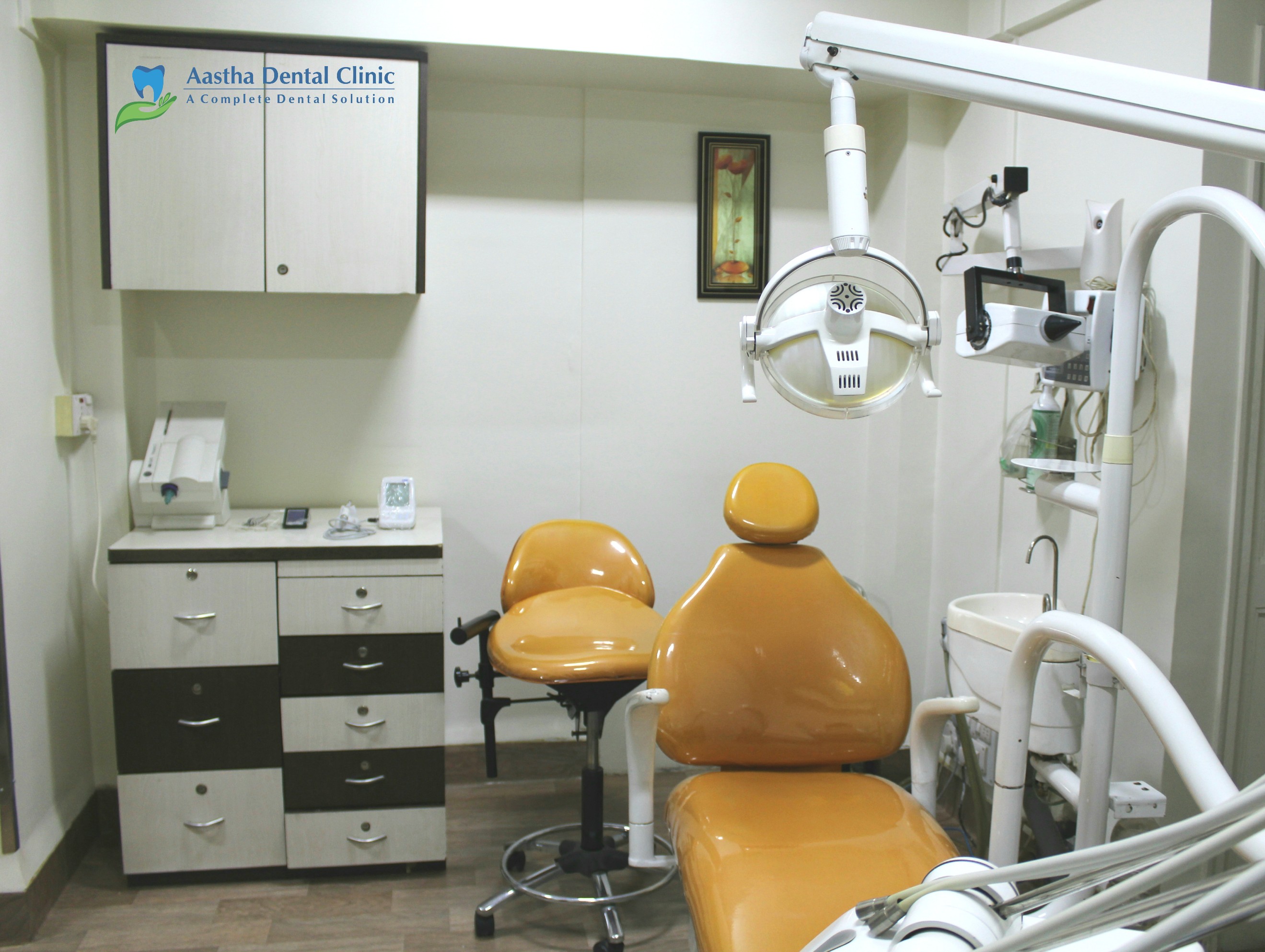 Aastha Dental Clinic & Implant Center Image 1
