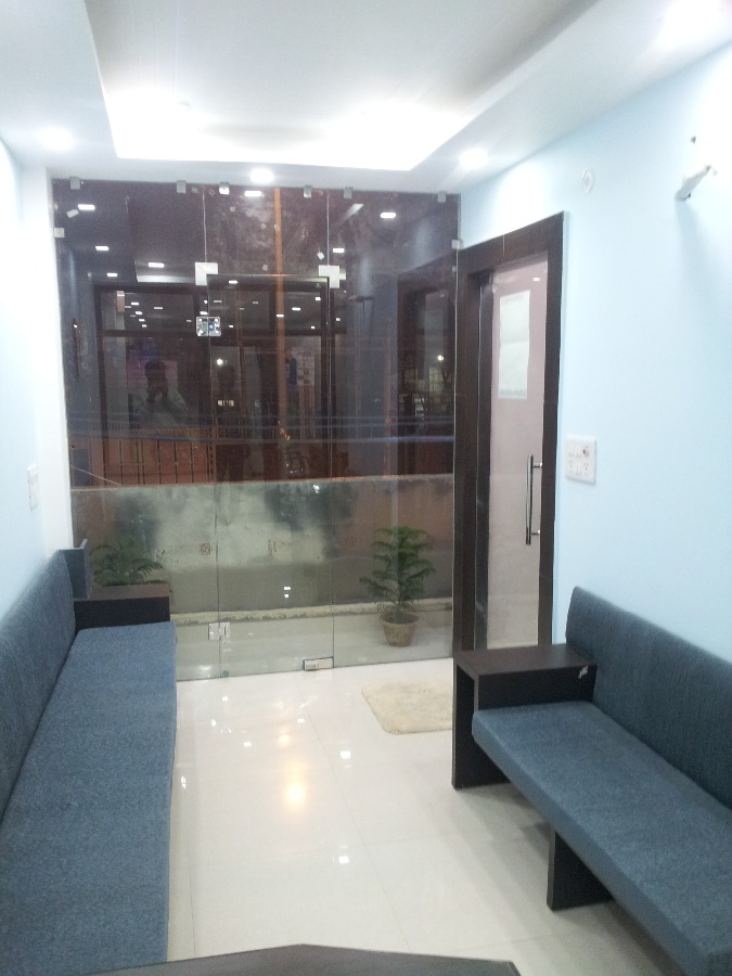 Curemax Multispeciality Dental Clinic Image 5