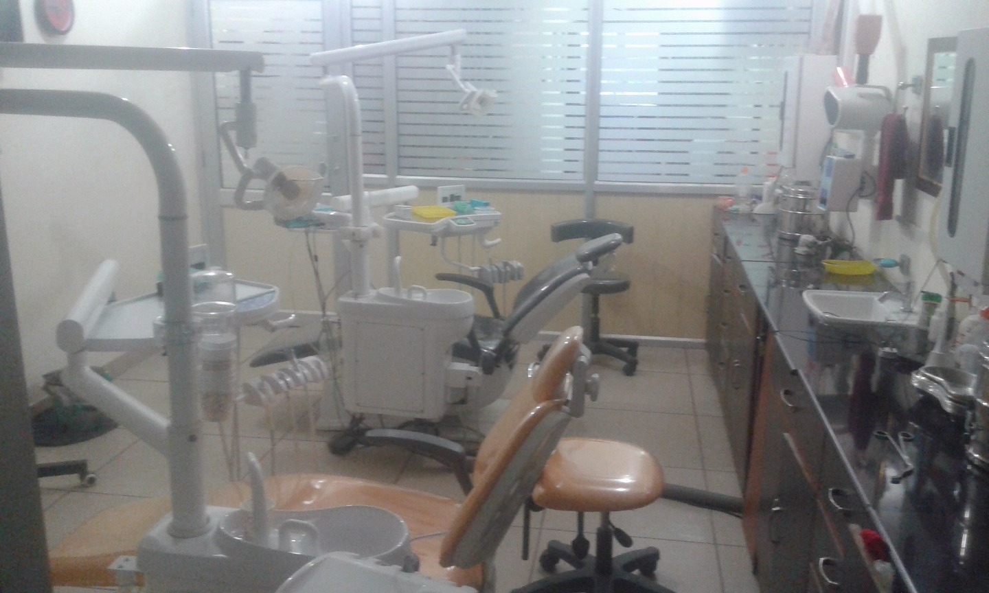Kapoor Multispeciality Dental Clinic And Implant Centre Image 1