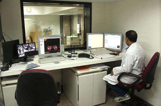 Bombay Hospital & Medical Research Centre Image 1