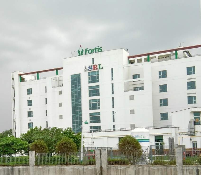 Fortis Hospital - Shalimar Bagh Image 2