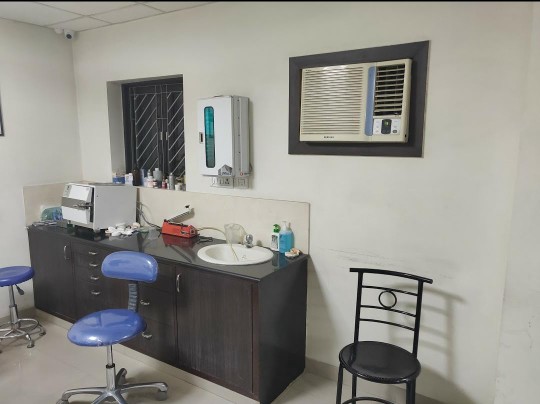 Dr. Goyal's Bone & Joint Centre Image 3