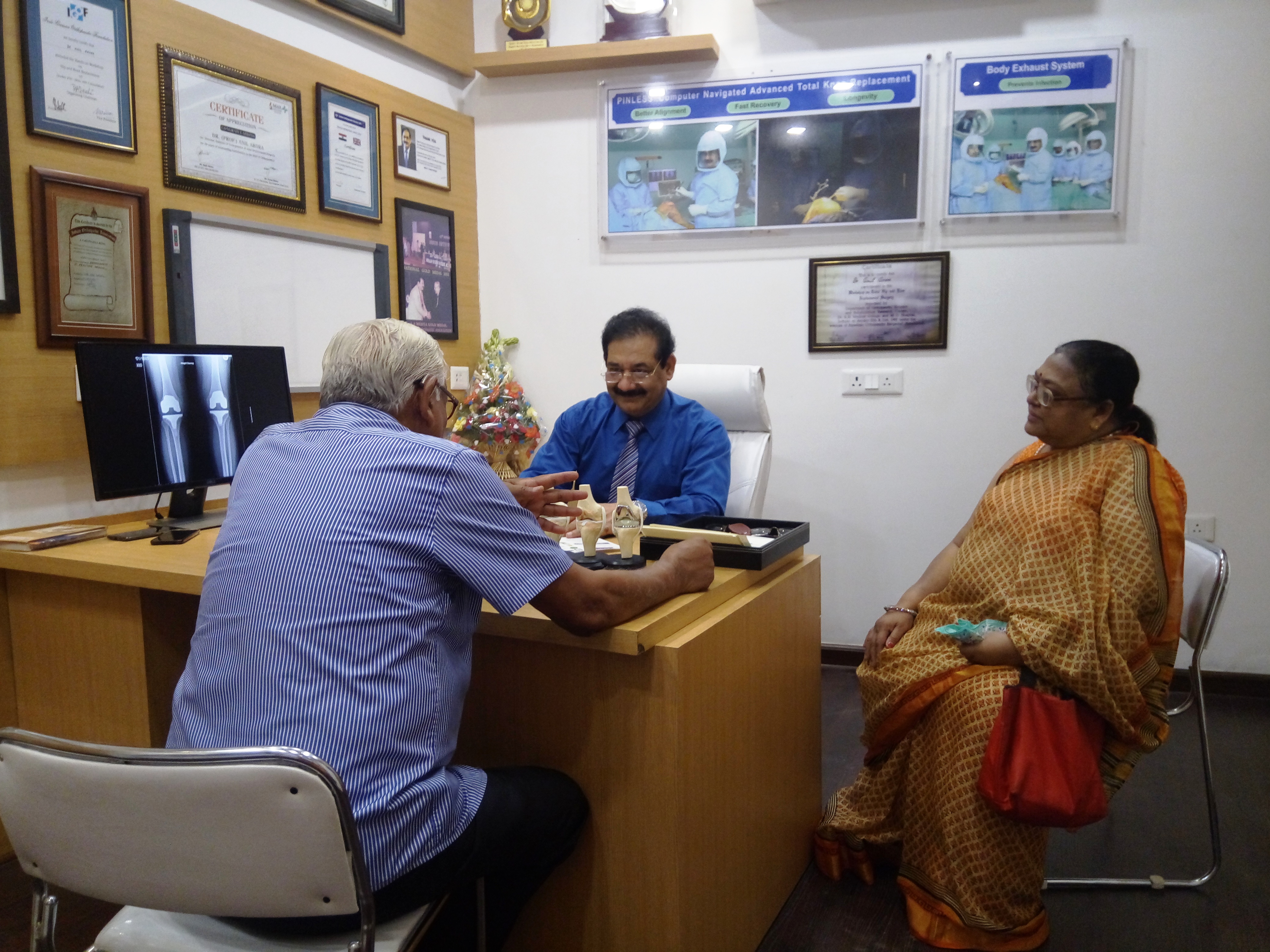 Prof. Arora's Knee and Hip Surgery Clinic Image 15