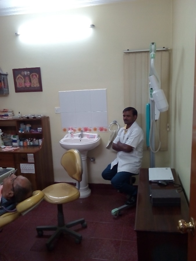 Dr. Pankaj Dhawan Image 1