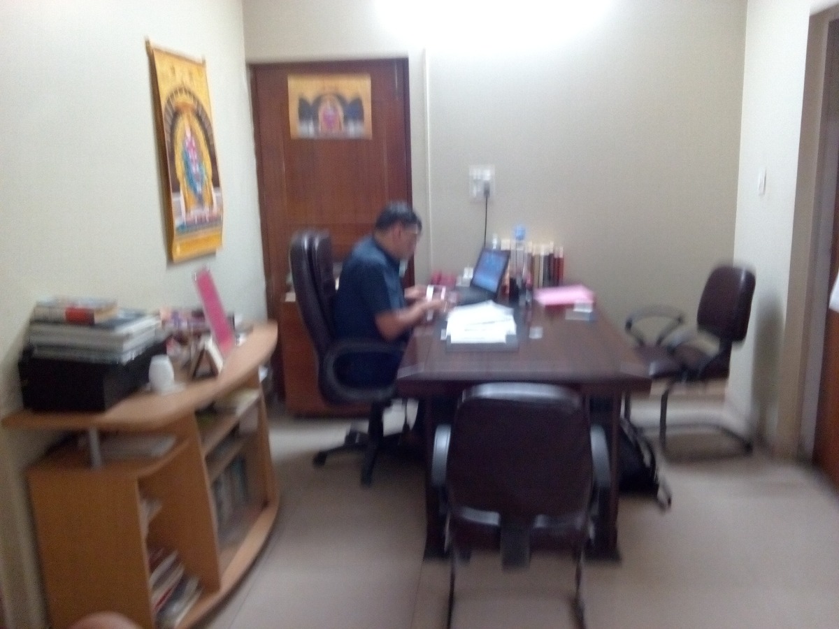 Dr. Pankaj Dhawan Image 2