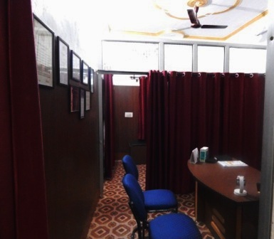 Priyesh Dental Clinic Image 3