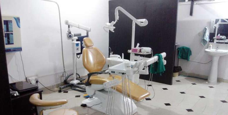 Smiling Pearls Dental Care Image 3