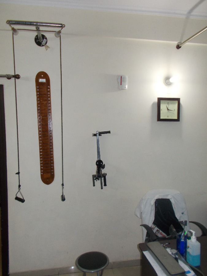 Dr. Chhaya's PHYSIOFIT - Physiotherapy Clinic & Fitness Centre Image 1